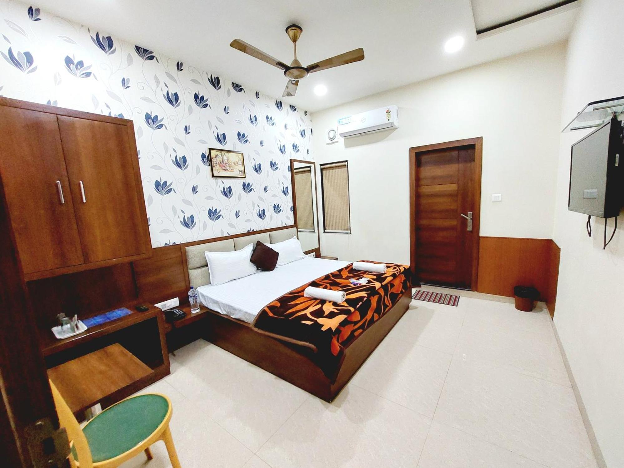 Hotel Babylon Regency, Opp Krishna Janmasthan Temple Mathura Dış mekan fotoğraf