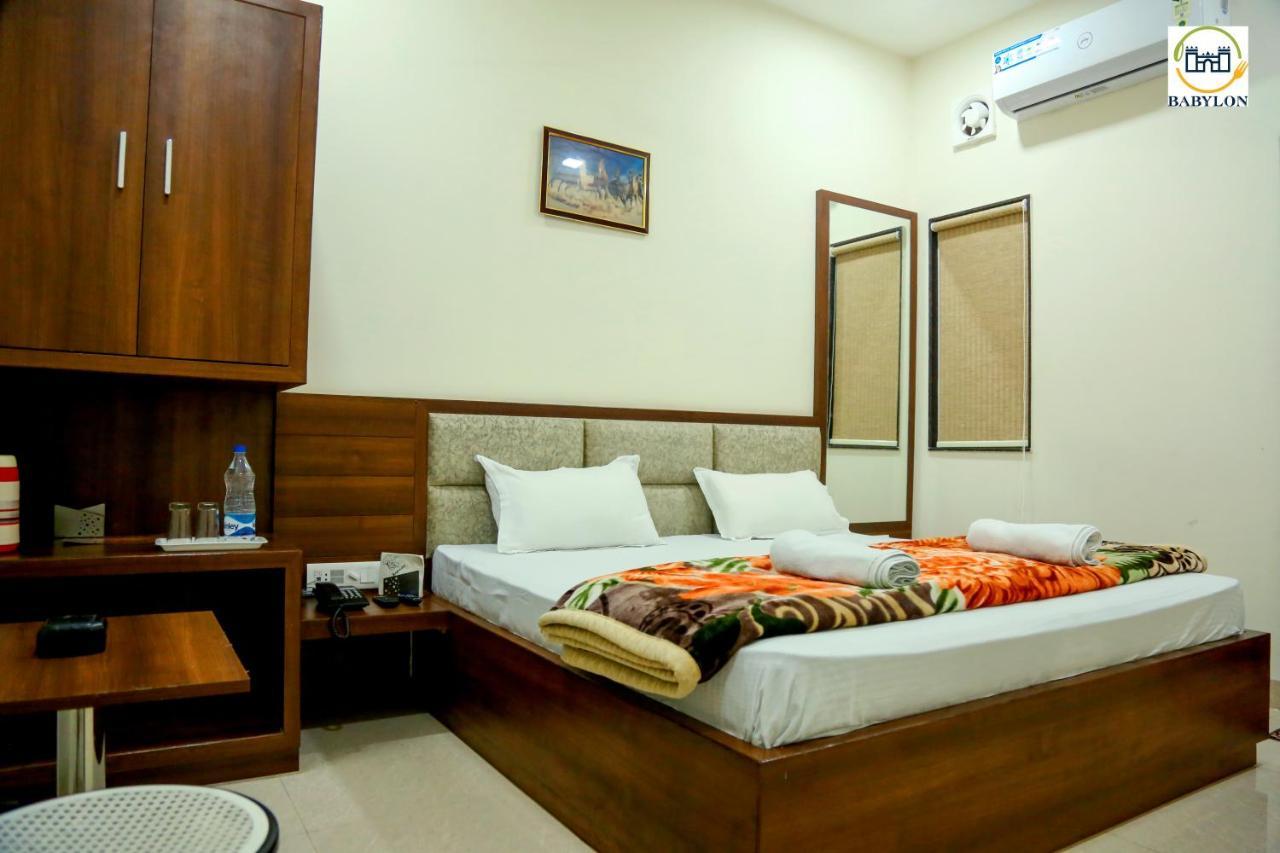 Hotel Babylon Regency, Opp Krishna Janmasthan Temple Mathura Dış mekan fotoğraf